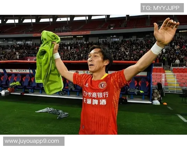 从冠军勋绩到救火主帅！43岁阎峰挂帅亚泰，中甲“老少配”能踢出春天吗？