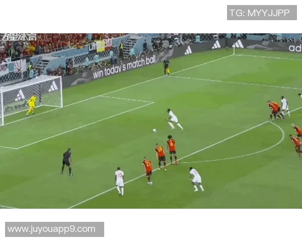 法比奥半场双响！马亚手球送点，无视对手寻衅，单季32球连刷纪录